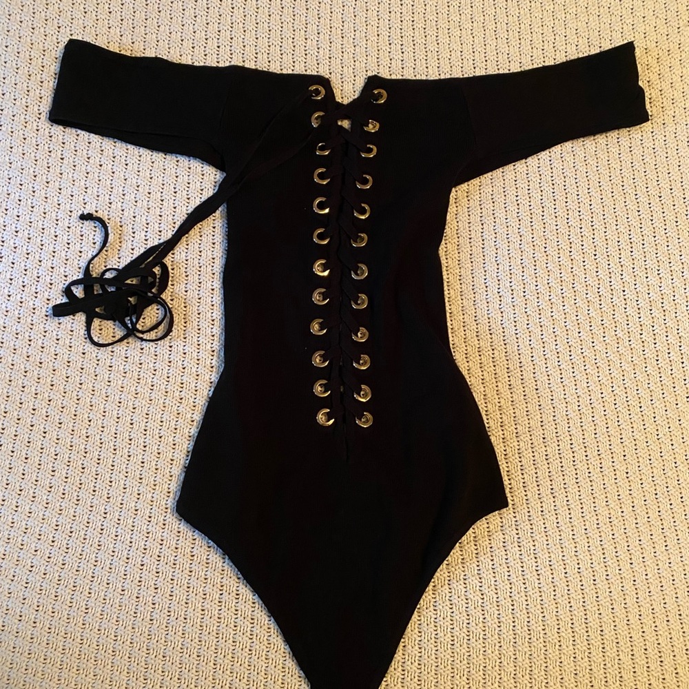 Jluxlabel off the shoulder ribbed bodysuit